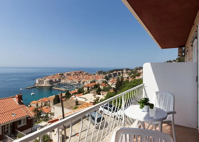 Beautiful Nest Pensionat 3*