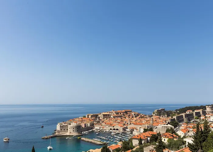 Pensionat Beautiful Nest 3*