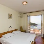 בית הארחה Beautiful Nest 3*