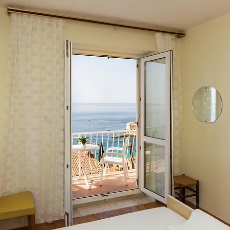 Pensión Beautiful Nest